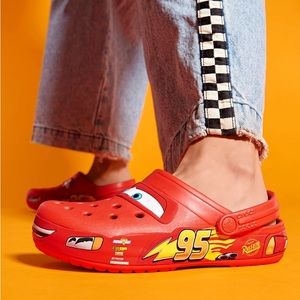 Lightning McQueen Crocs - US M5/W7